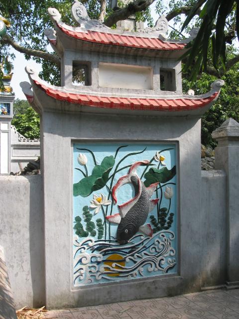 Wall/gate with acquatic scene, Ngoc Son temple